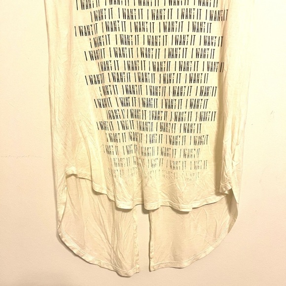 2/$30 Haute Hippie White Cream “I Want It” Graphic Sleeveless High-Low Tunic Top - Picture 6 of 11